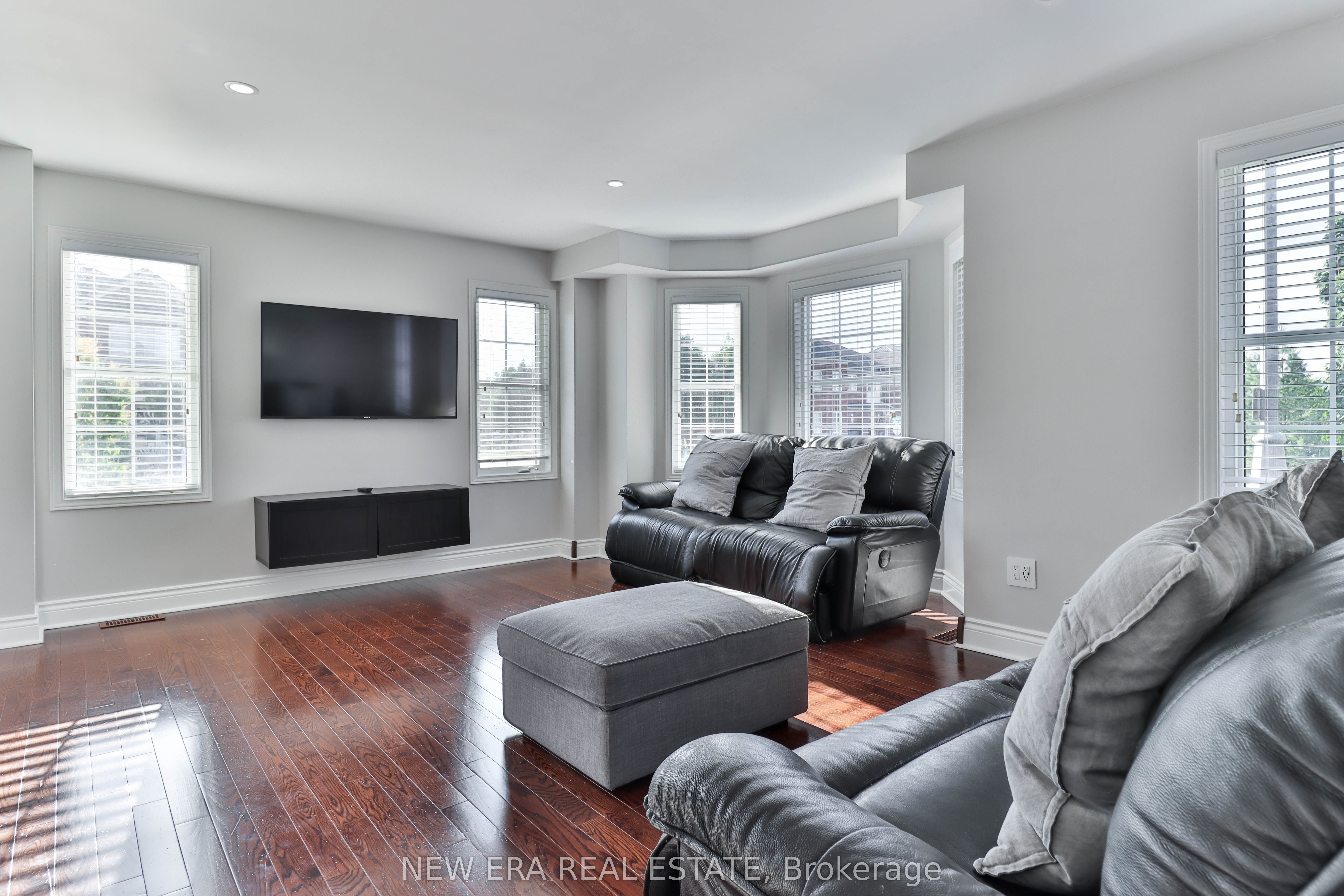 331 Davos Road