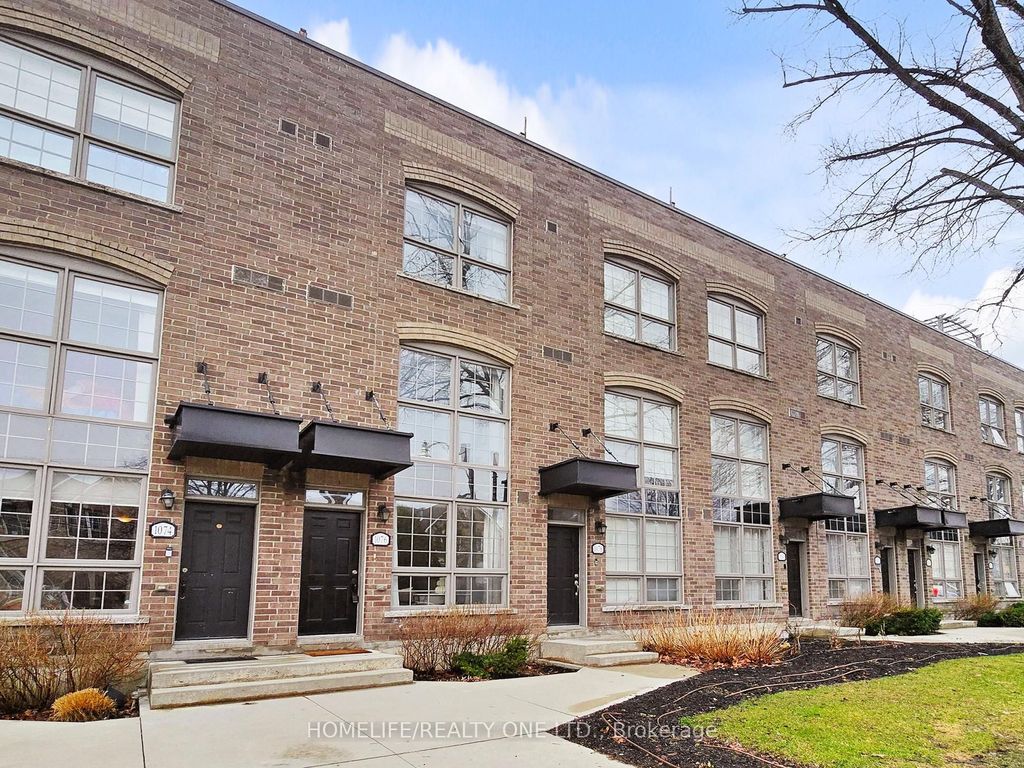 Photo of 1076 Lansdowne Avenue, Toronto, ON M6H 4H2 (MLS # W13011722)