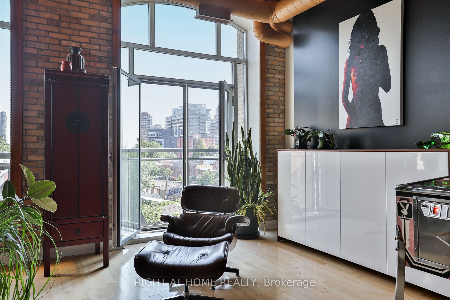 993 Queen Street W 310