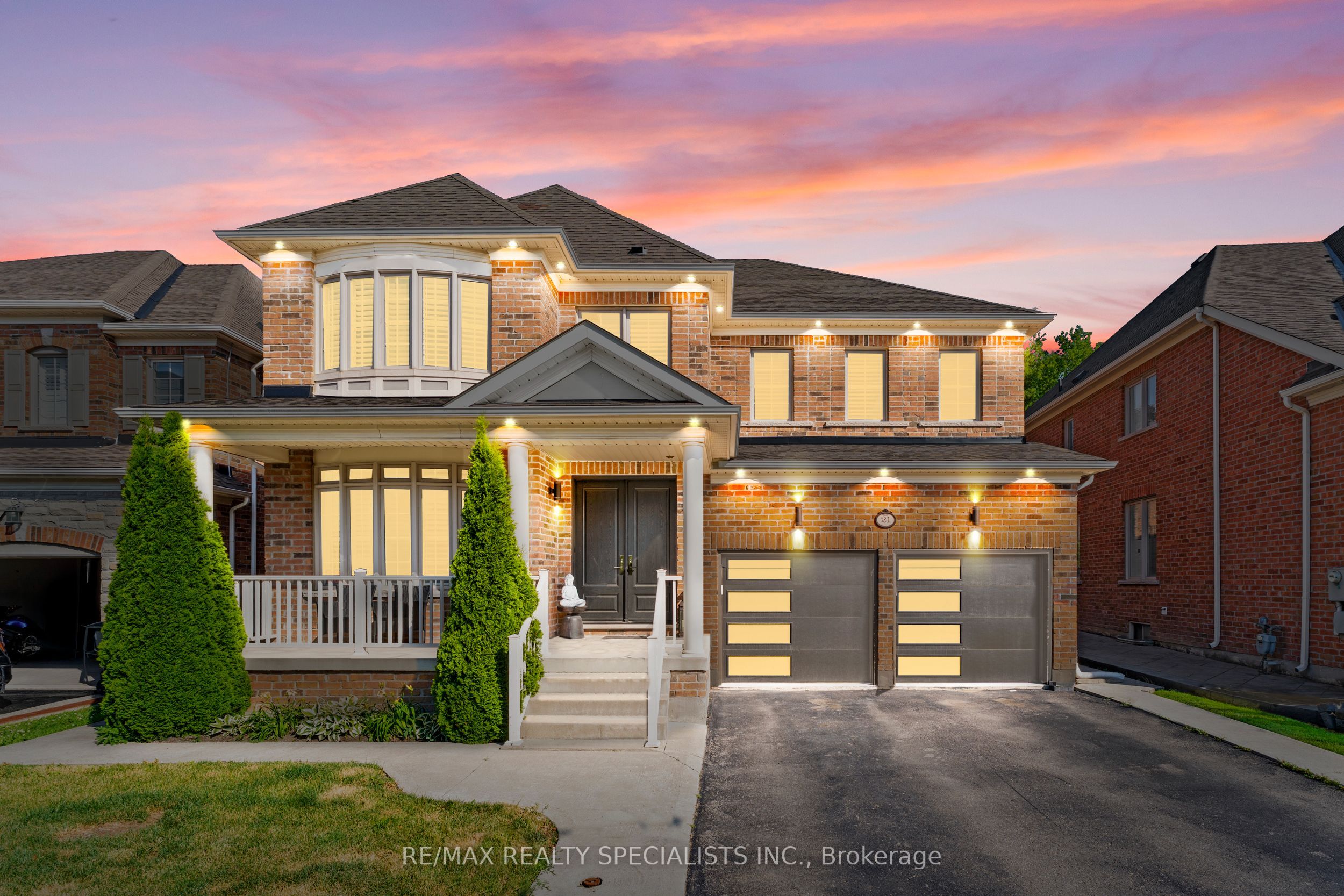 21 Lauderhill Road