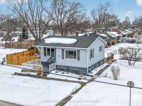 Property photo of 809 broadway street, welland, ON l3c 5m9