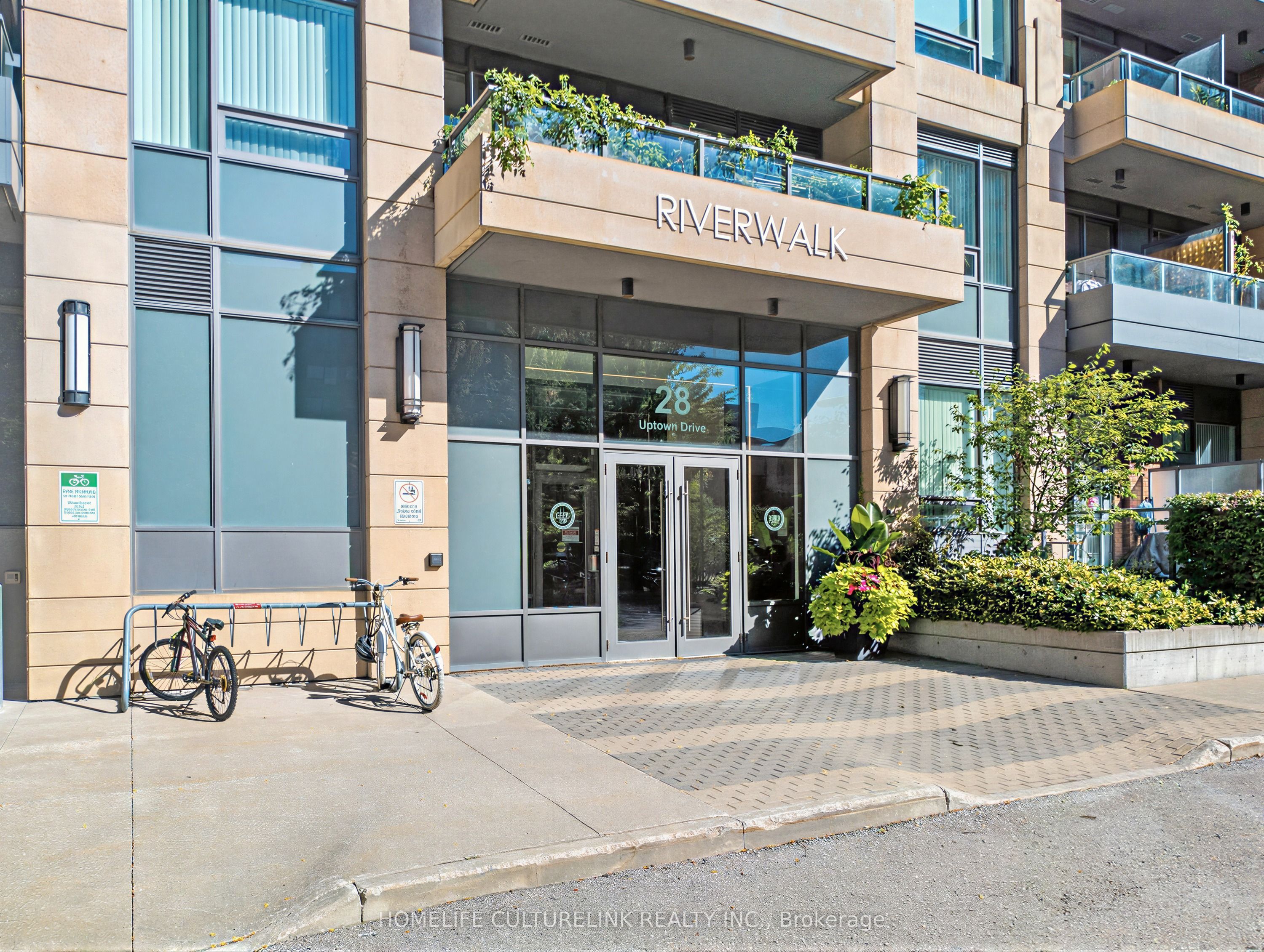 28 Uptown Drive PH22