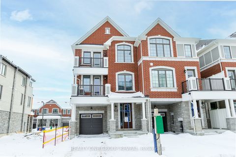 103 Avani Avenue Markham ON L6C 3S6