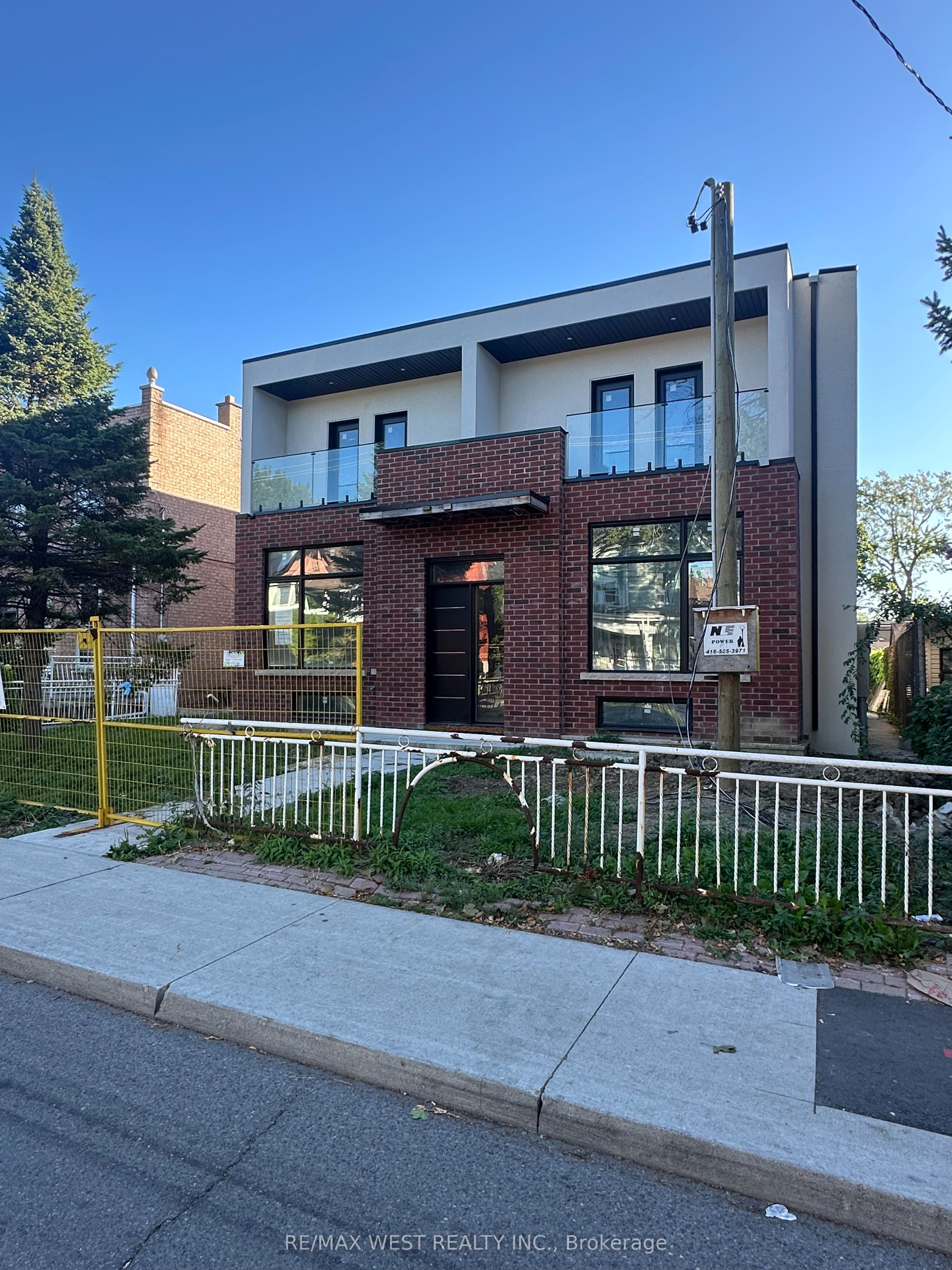 145 Dovercourt Road