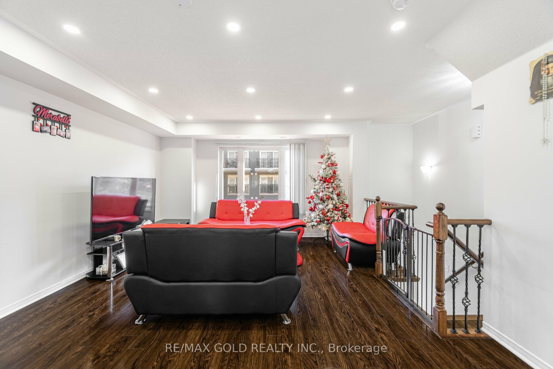 60 Fairwood Circle 142