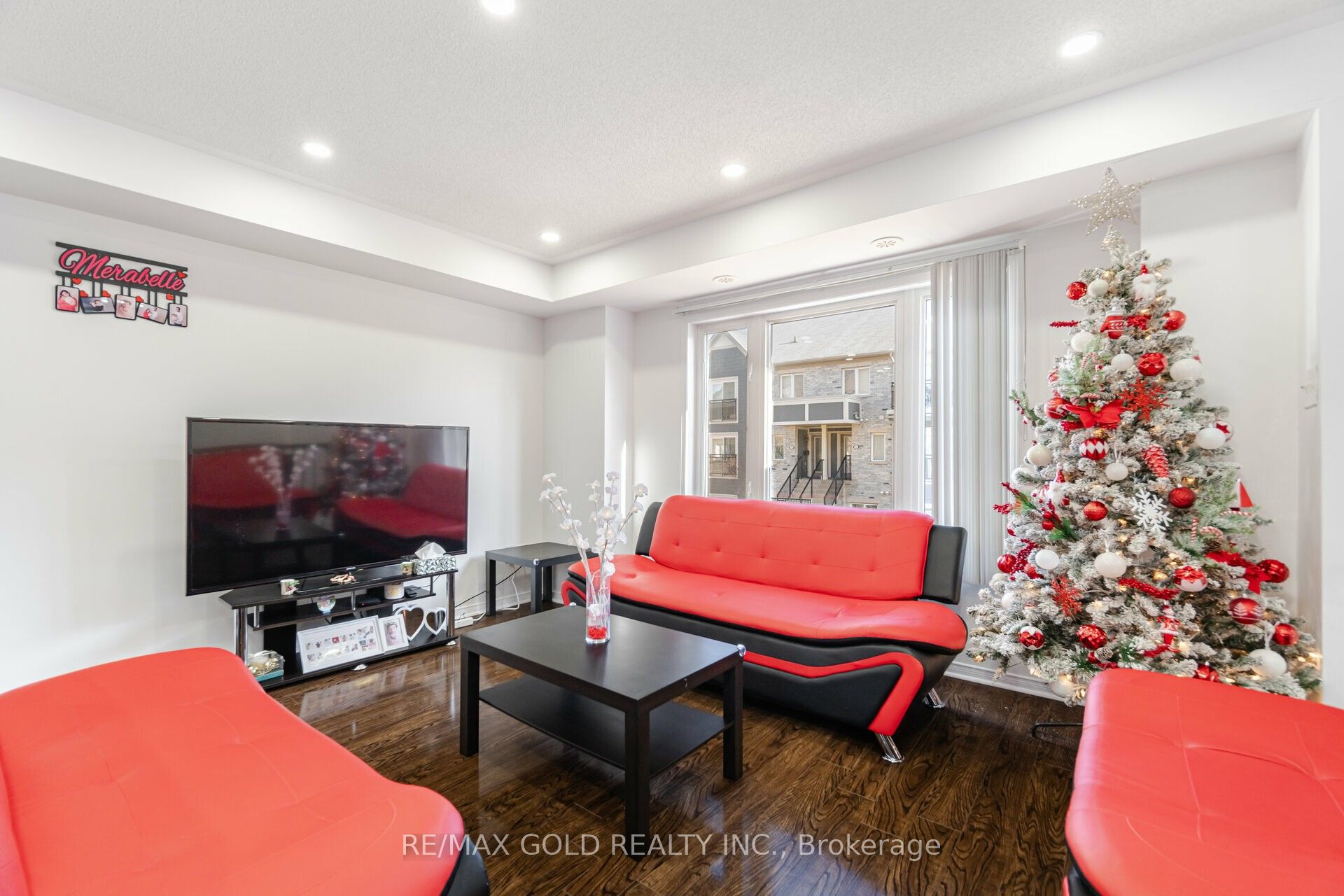 60 Fairwood Circle 142