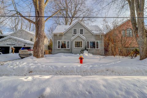 107 Lakeland Crescent Richmond Hill ON L4E 3A1