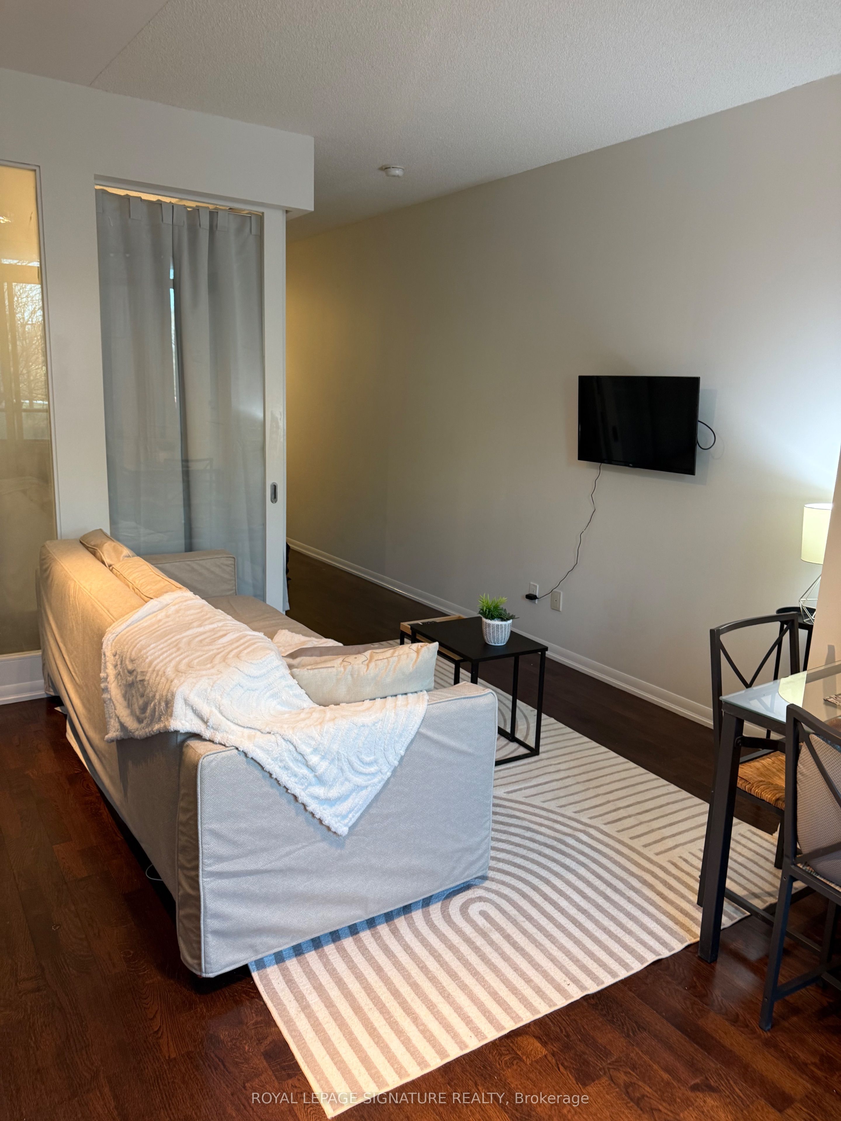 209 Fort York Boulevard 368