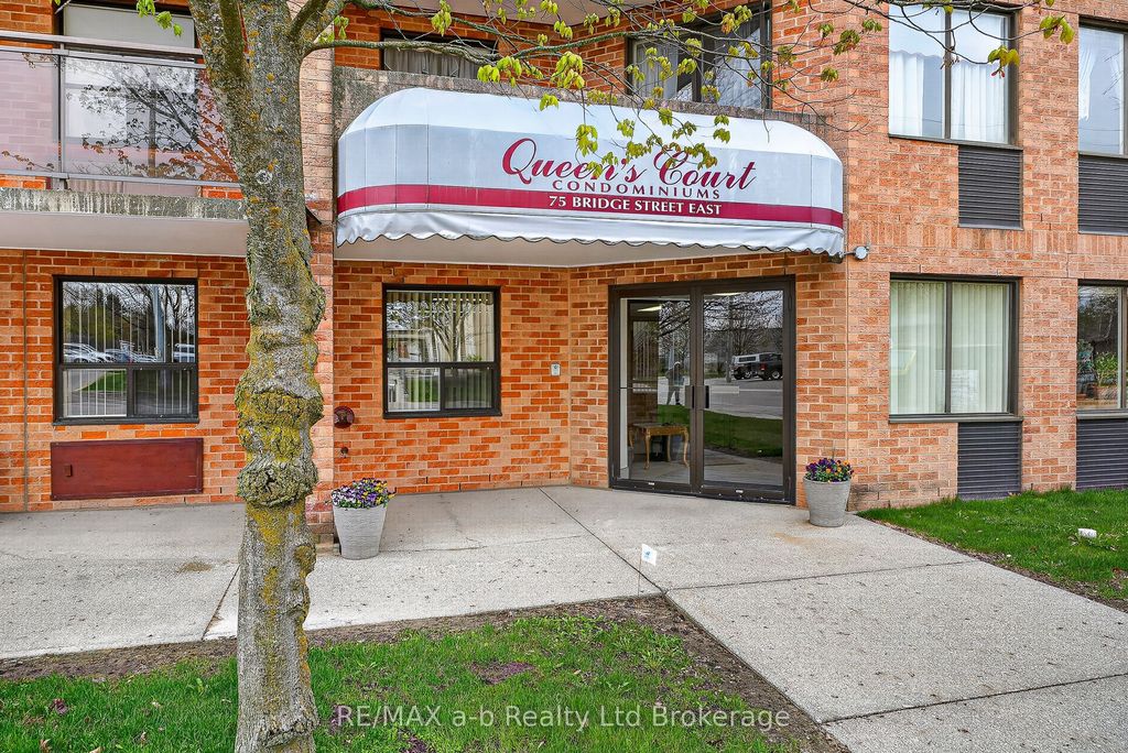 Photo of 75 Bridge Street E #402, Tillsonburg, ON N4G 1T1 (MLS # X13079408)
