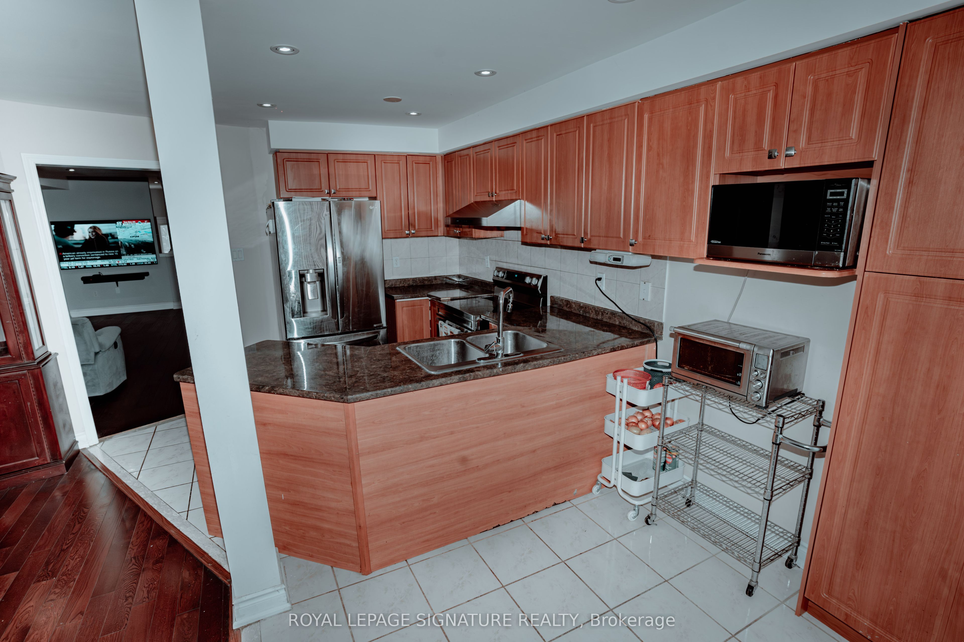 945 Mandolin Place