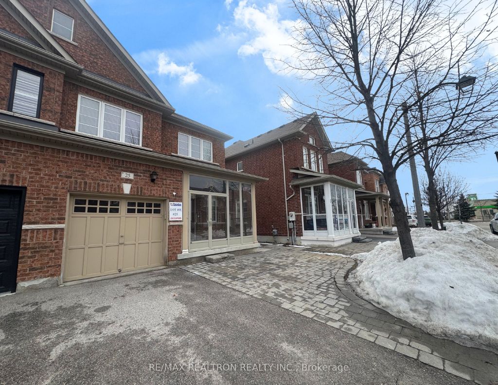 Photo of 25 Fitzroy Avenue, Markham, ON L6E 0J4 (MLS # N12709176)