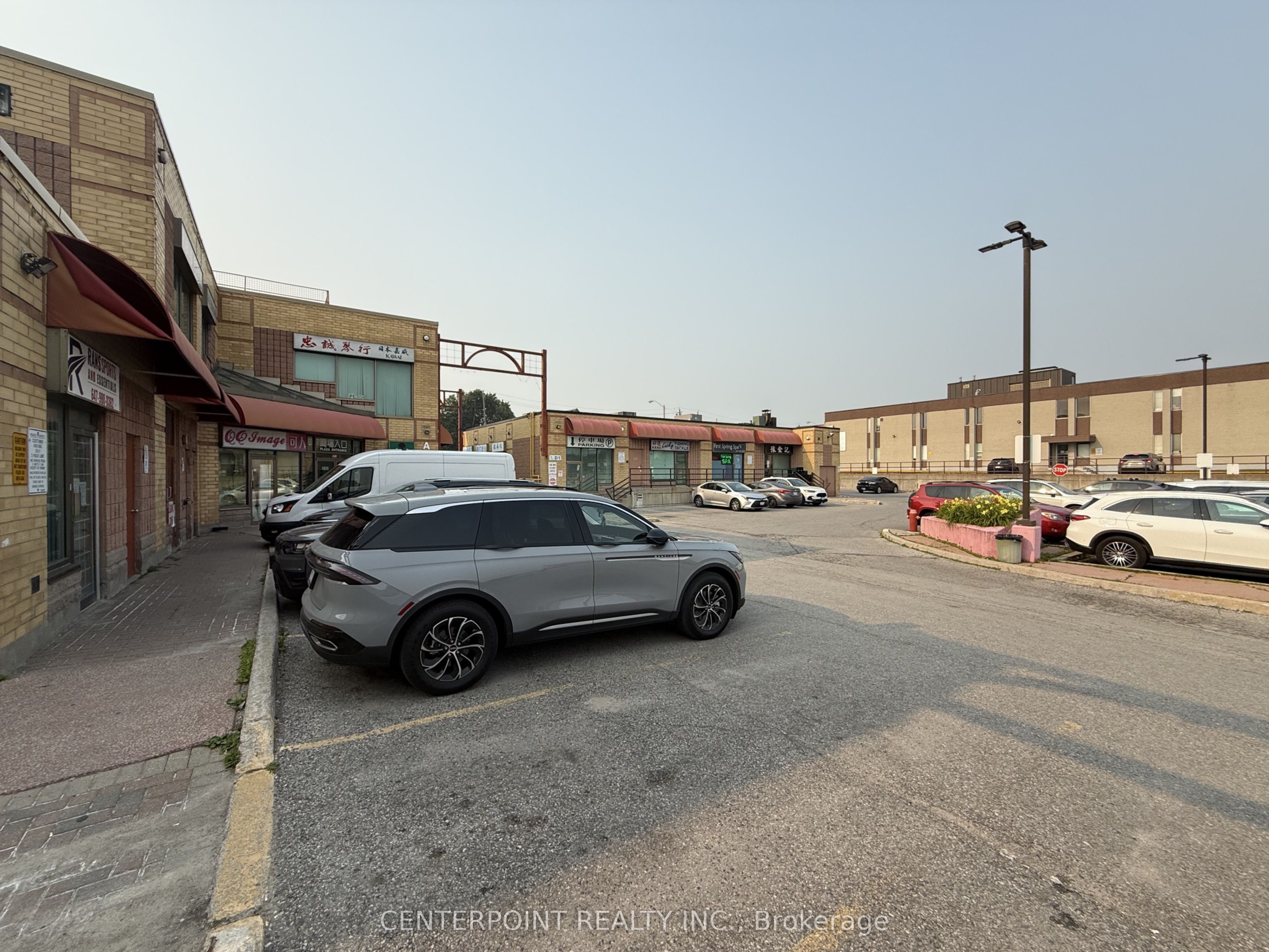 4227 Sheppard Avenue E B8C