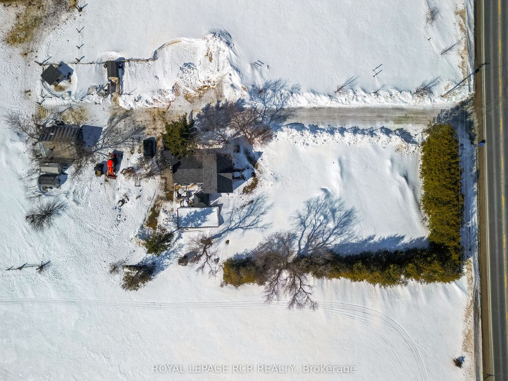 Photo of 2606 Crossland Road, Springwater, ON L0L 1P0 (MLS # S12865384)