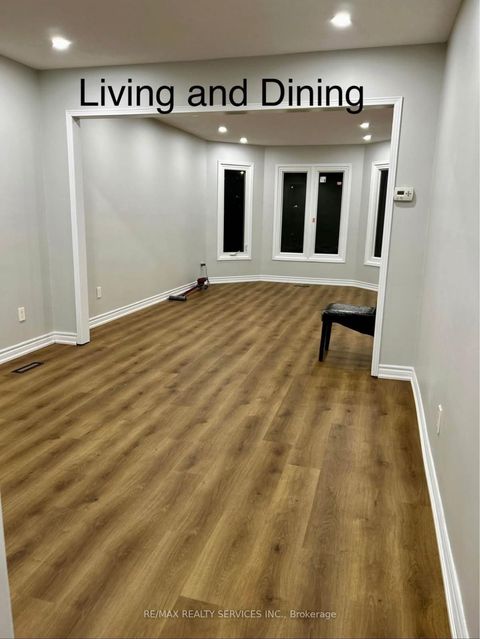 31 Inder Heights Drive Brampton ON L6Z 3N1