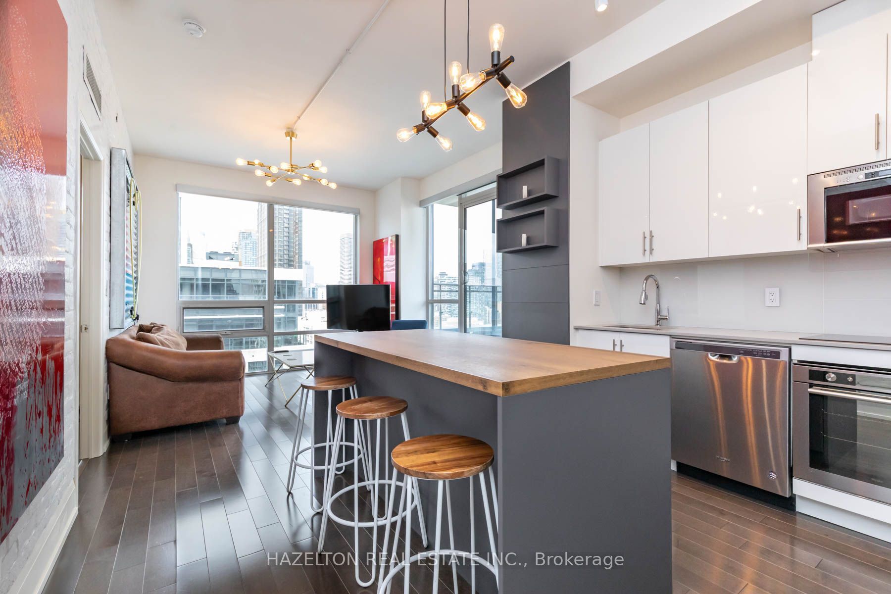 460 Adelaide Street E Ph103