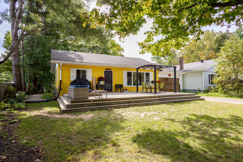 Photo of 18 Gow Street, Bracebridge, ON P1L 1J8 (MLS # X13838312)