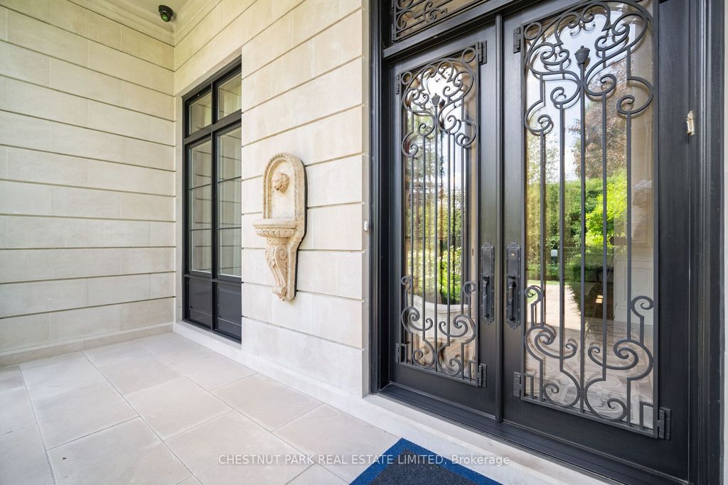 Photo of 14 Banbury Road, Toronto, ON M3B 2K4 (MLS # C12965706)