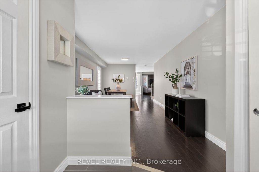 Photo of 2286 Seton Crescent, Burlington, ON L7L 6Y4 (MLS # W12798698)