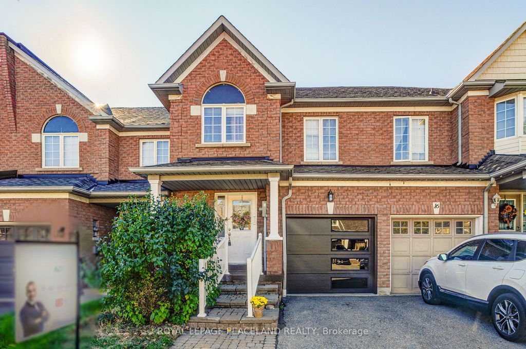Photo of 14 Oglevie Drive, Whitby, ON L1R 2Y4 (MLS # E12589038)