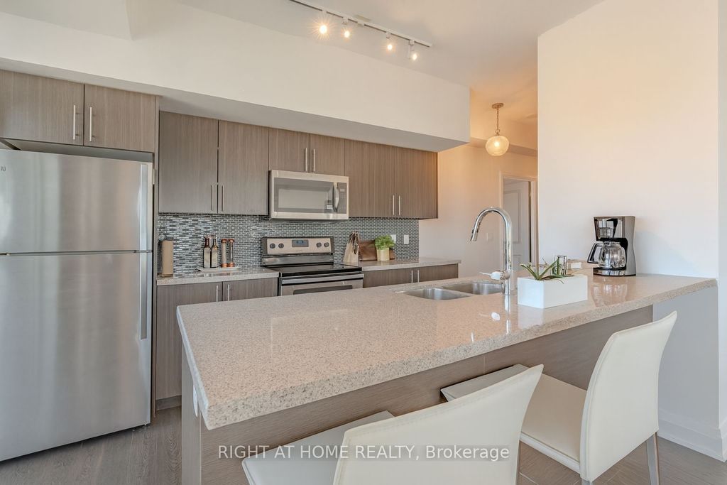 Photo of 55 Speers Road #1603, Oakville, ON L6K 0H9 (MLS # W12455777)