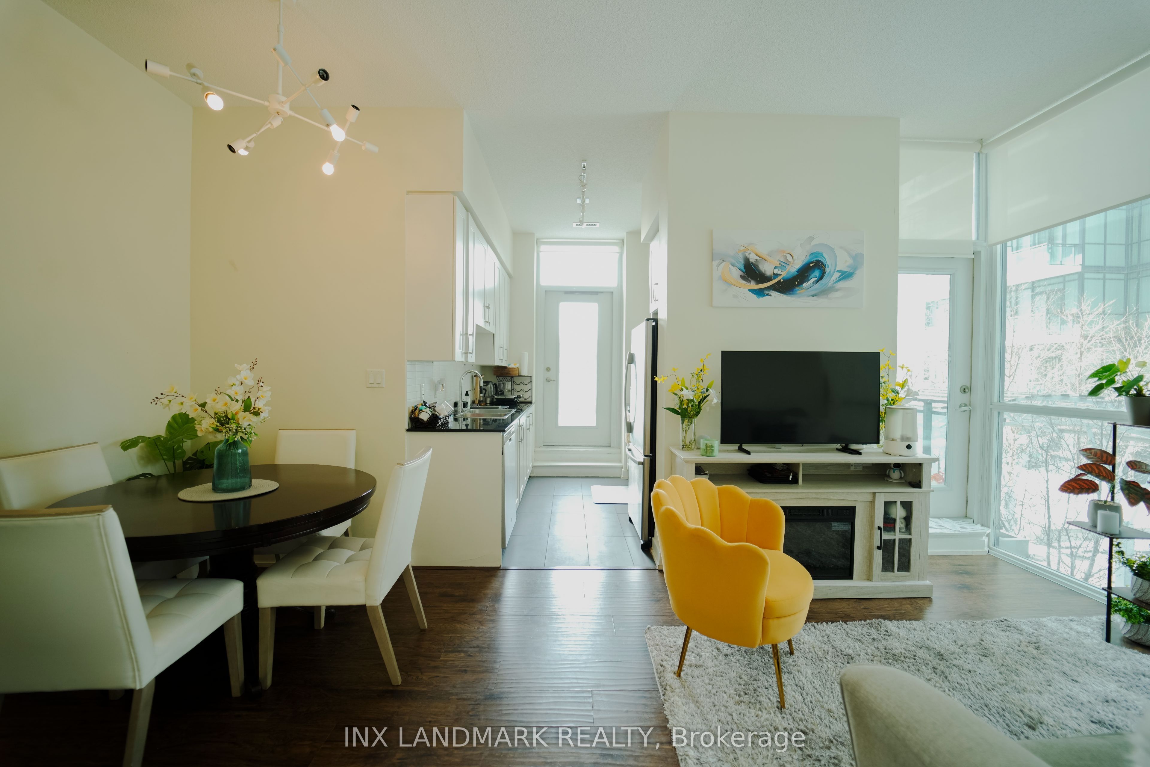 4070 Confederation Parkway 517