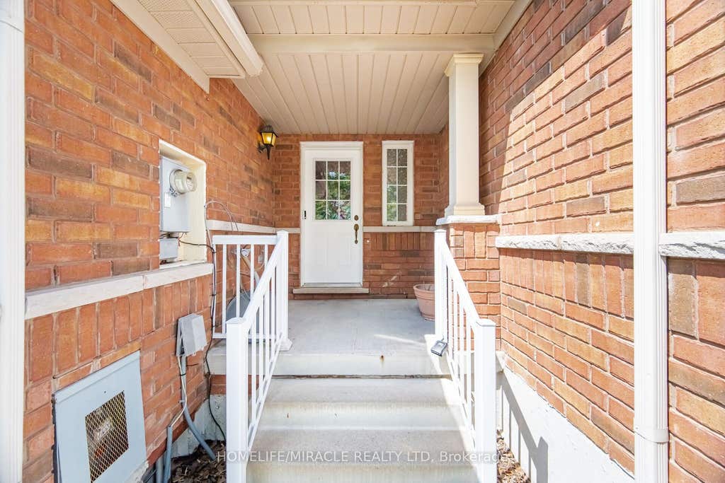 Photo of 6 Barkdale Way, Whitby, ON L1N 0E9 (MLS # E13679374)