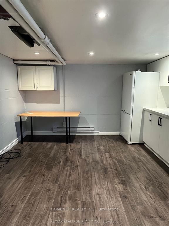 20 Wales Avenue W Basement