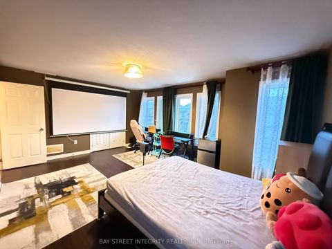 26 Carolina Rose Crescent #2 Markham ON L6E 0P2