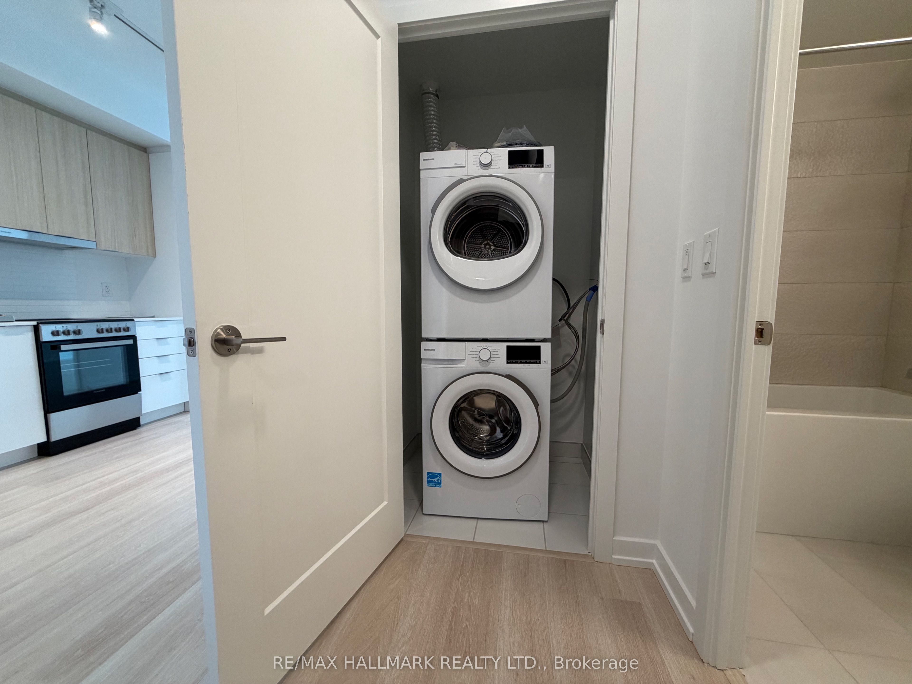 9763 Markham Road A2306