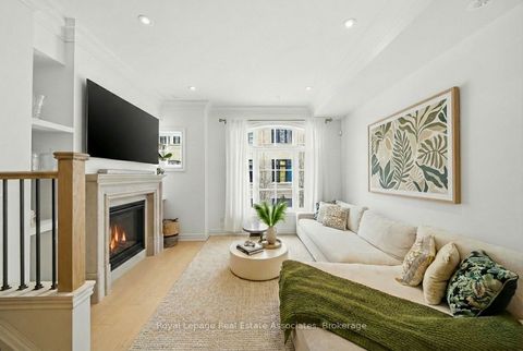 30 Lunar Crescent 56 Mississauga ON L5M 2R5