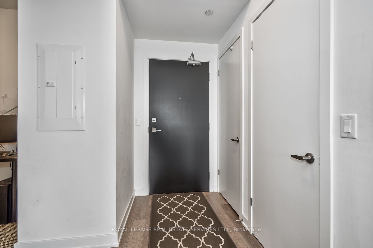 5230 Dundas Street 430