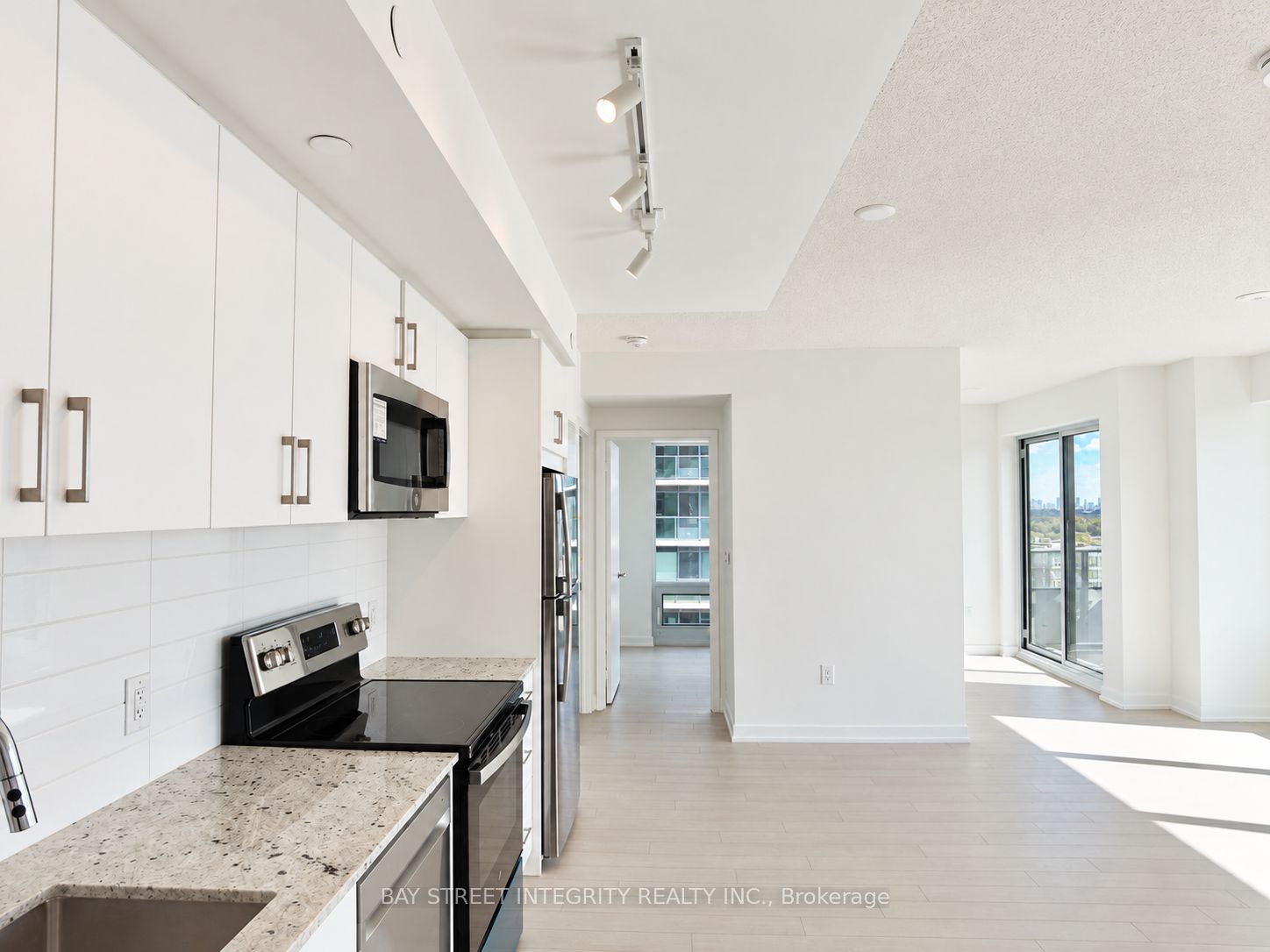 4010 Eglinton Avenue W 1108