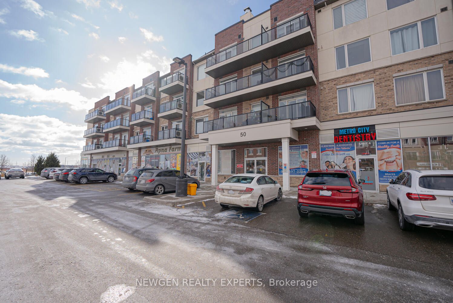 50 Sky Harbour Drive 306