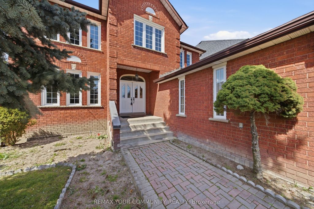 Photo of 36 Railway Street, Vaughan, ON L6A 1P7 (MLS # N13096666)