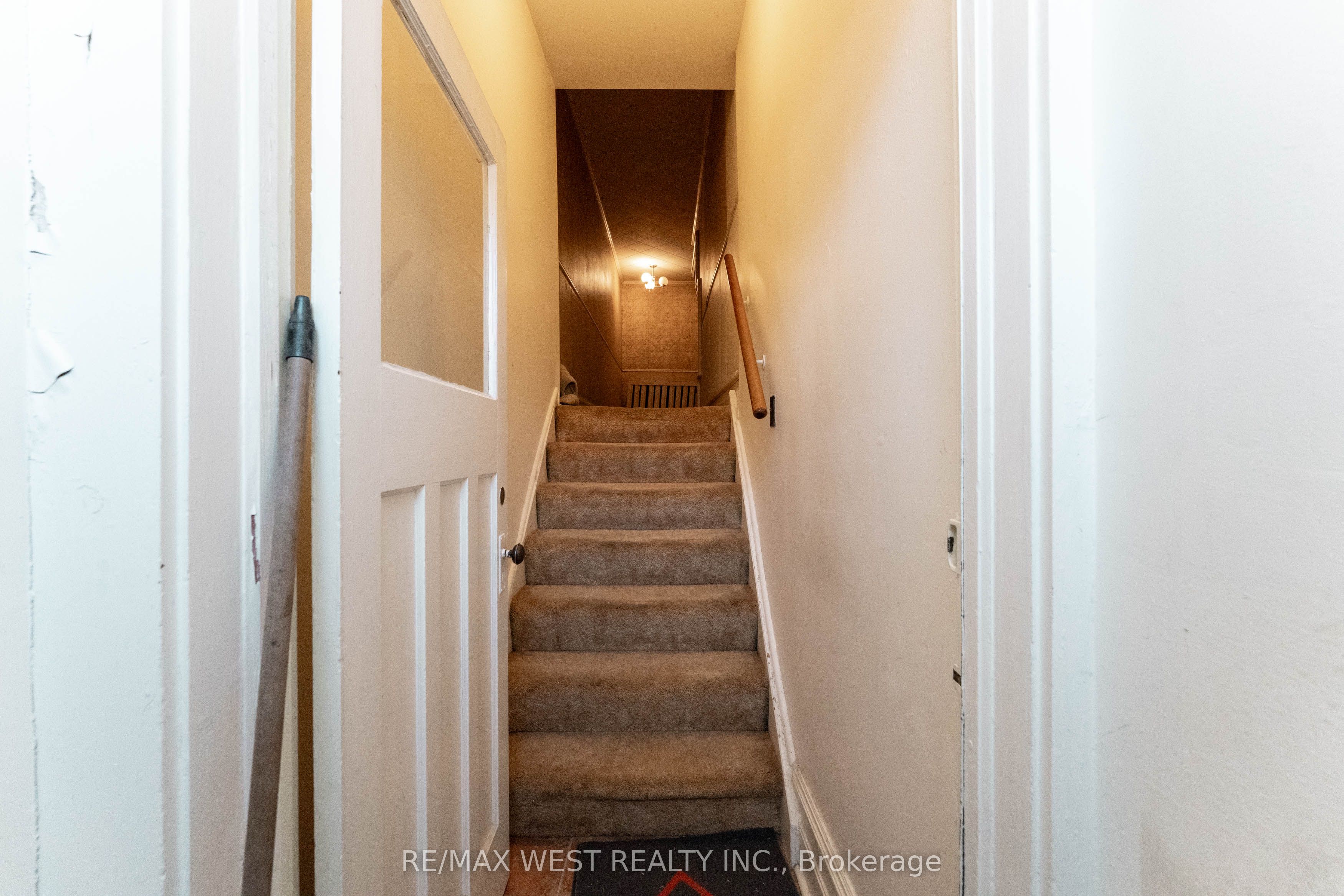 1311 King Street W