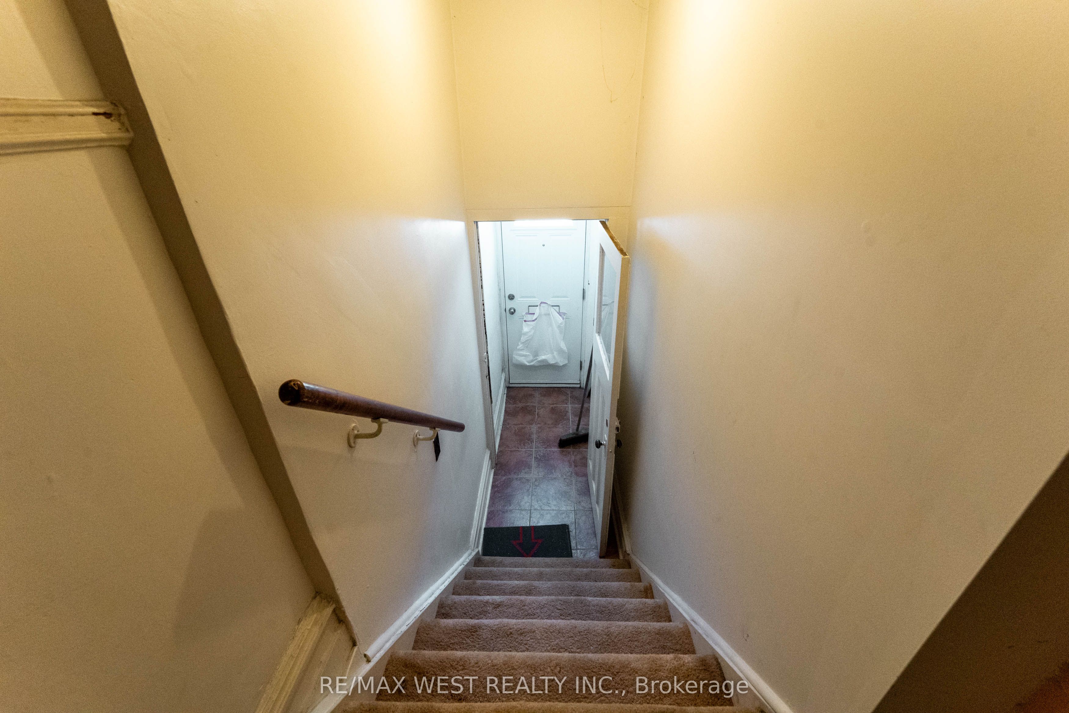 1311 King Street W
