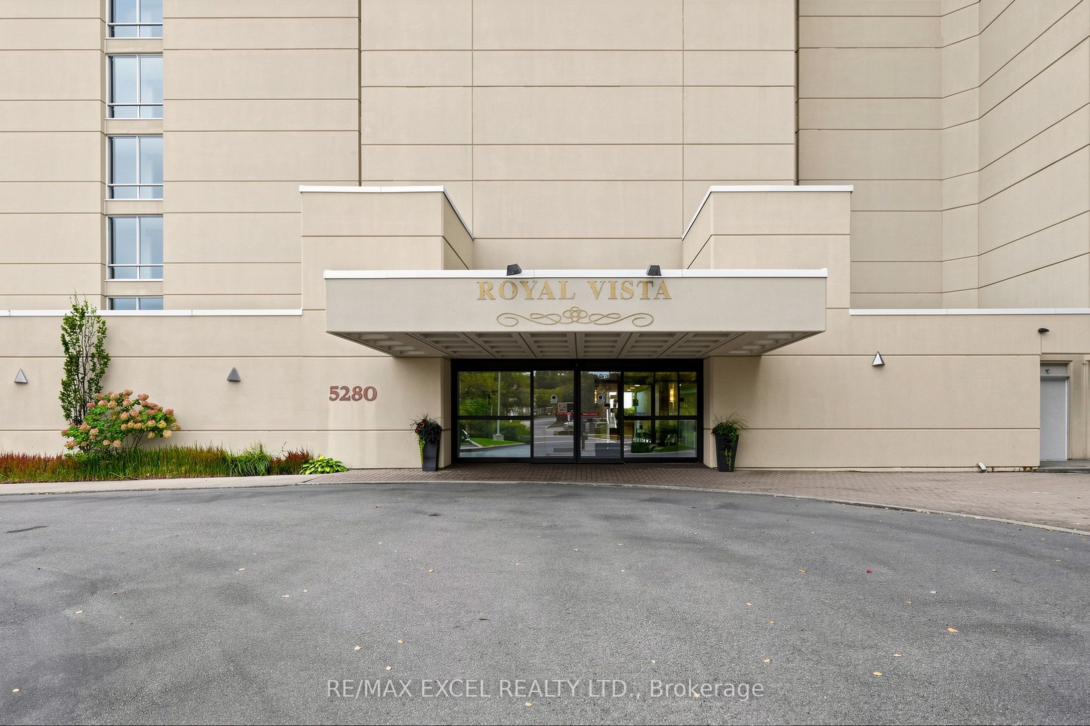 5280 Lakeshore Road 607