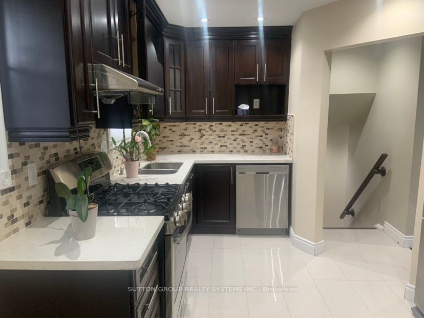 3324 Homark Drive Upper