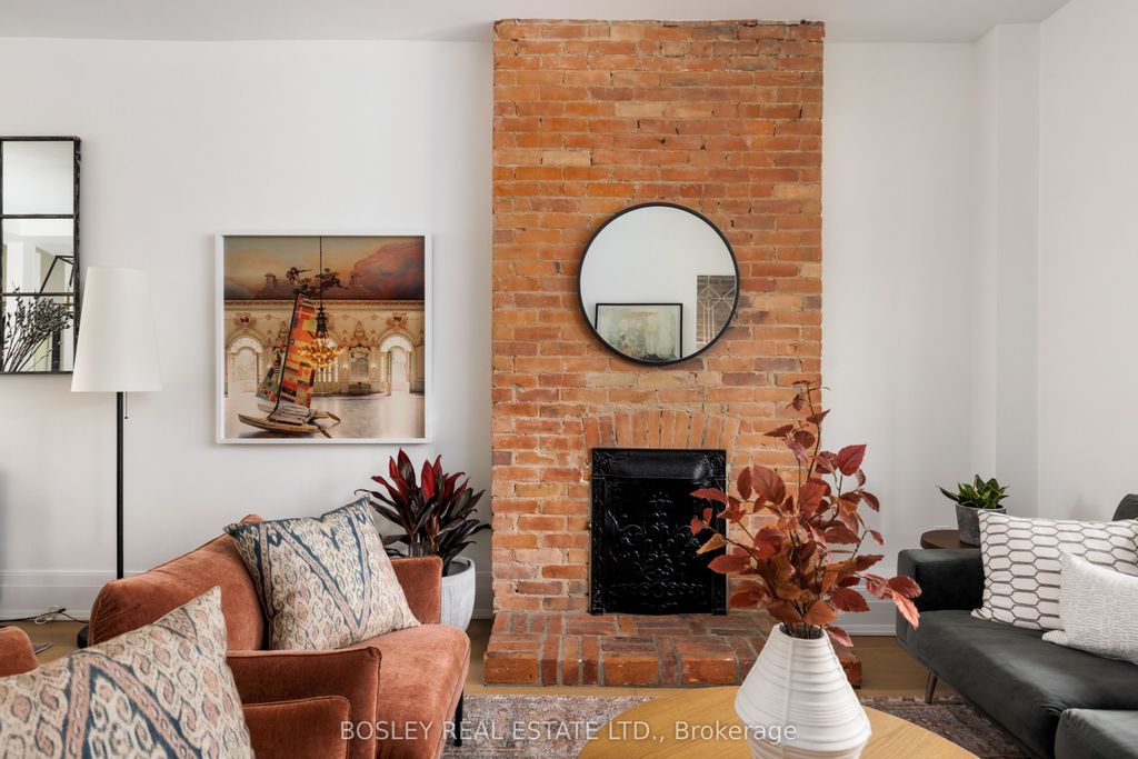 Photo of 140 Garden Avenue, Toronto, ON M6R 1H7 (MLS # W12995496)