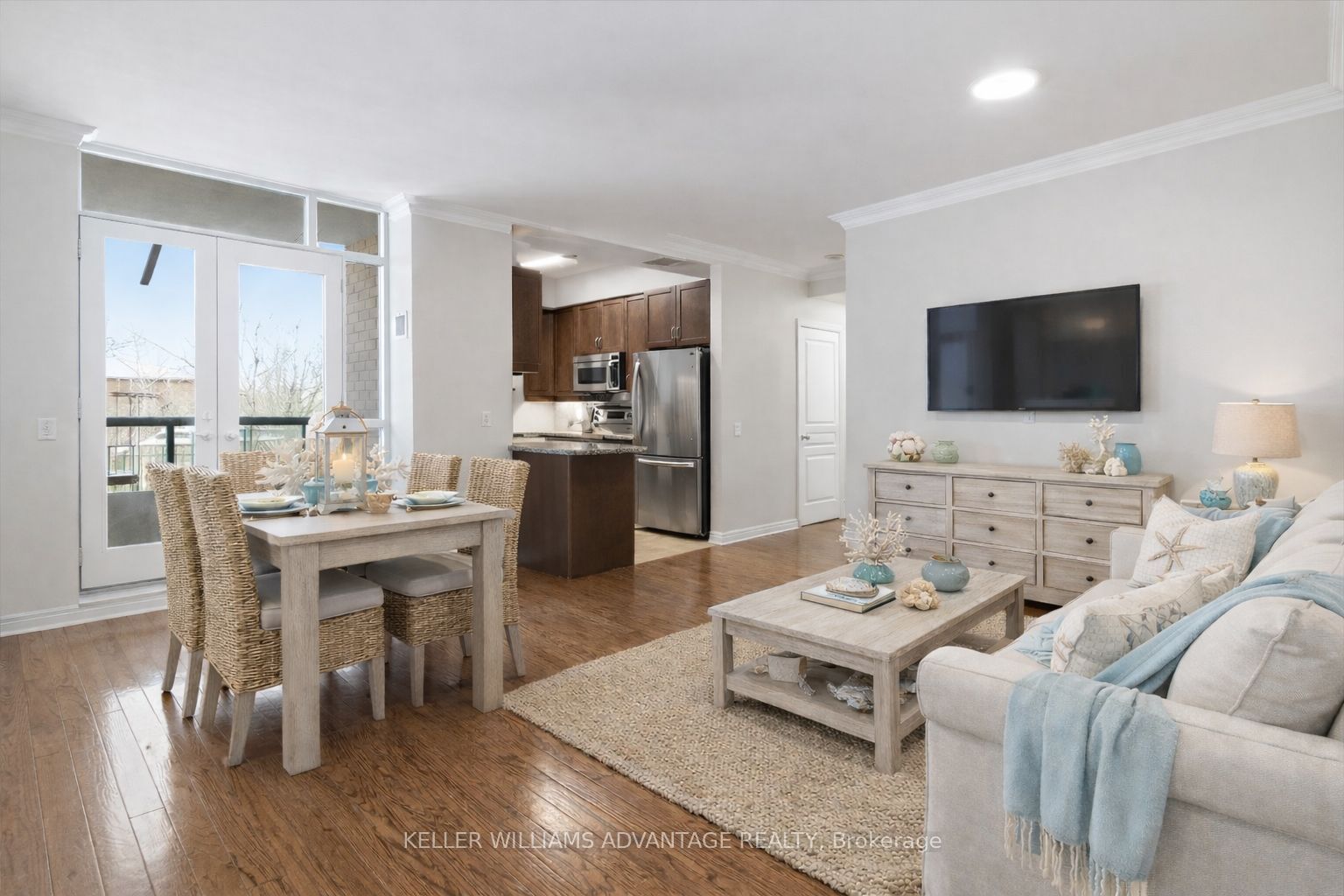 9 Boardwalk Drive 305