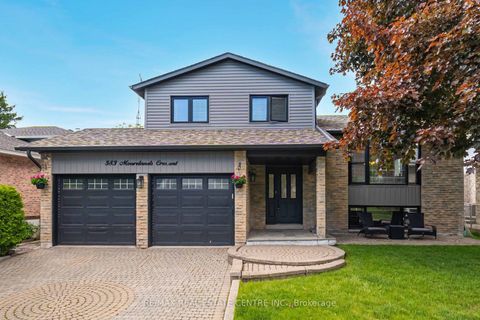 583 Moorelands Crescent Milton ON L9T 4B3