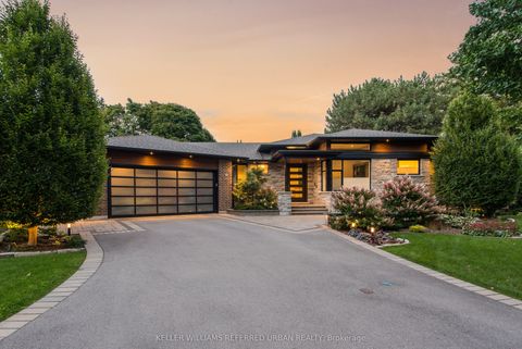 18 Plumbstead Court Toronto ON M9A 1V5