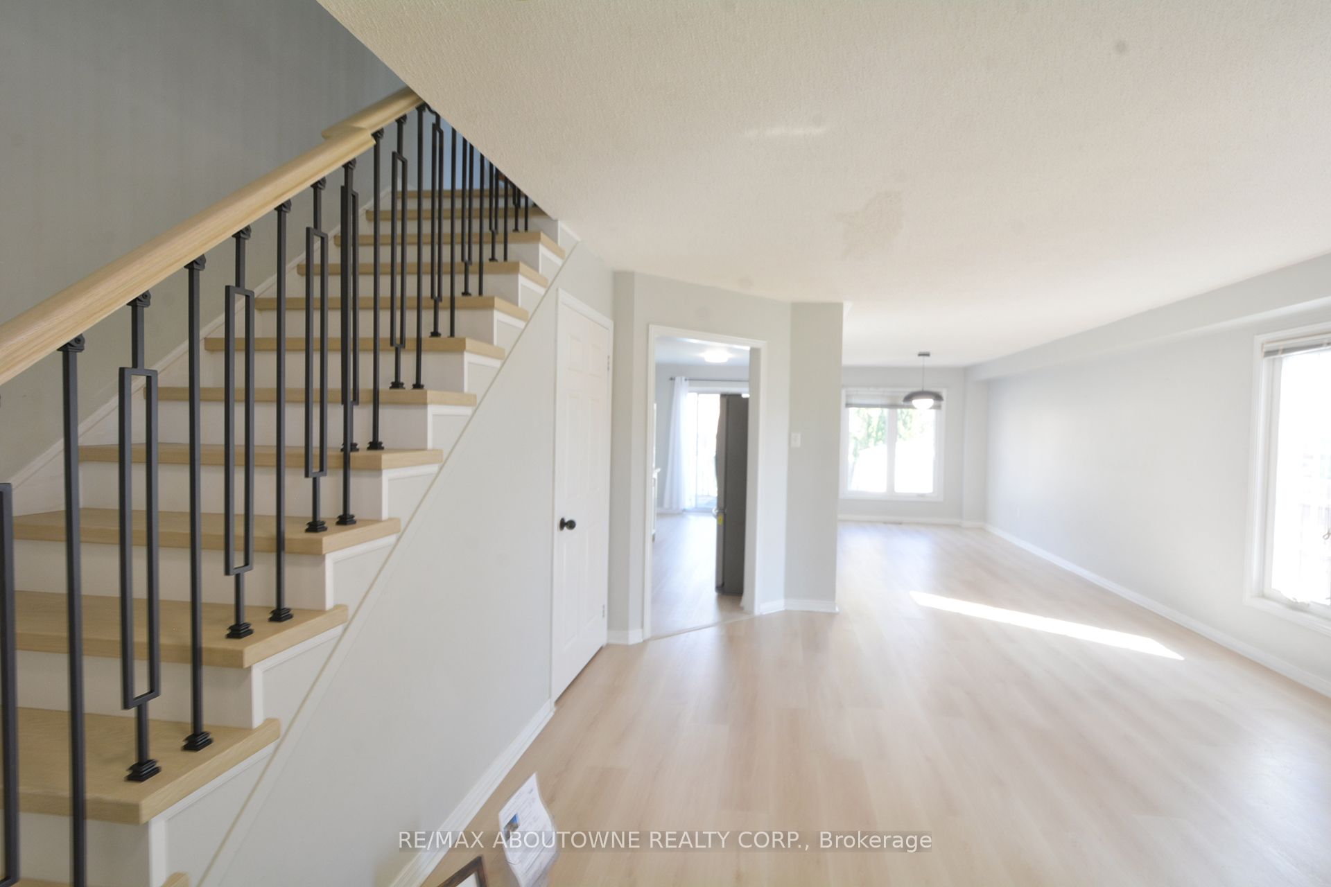2211 Dale Ridge Drive