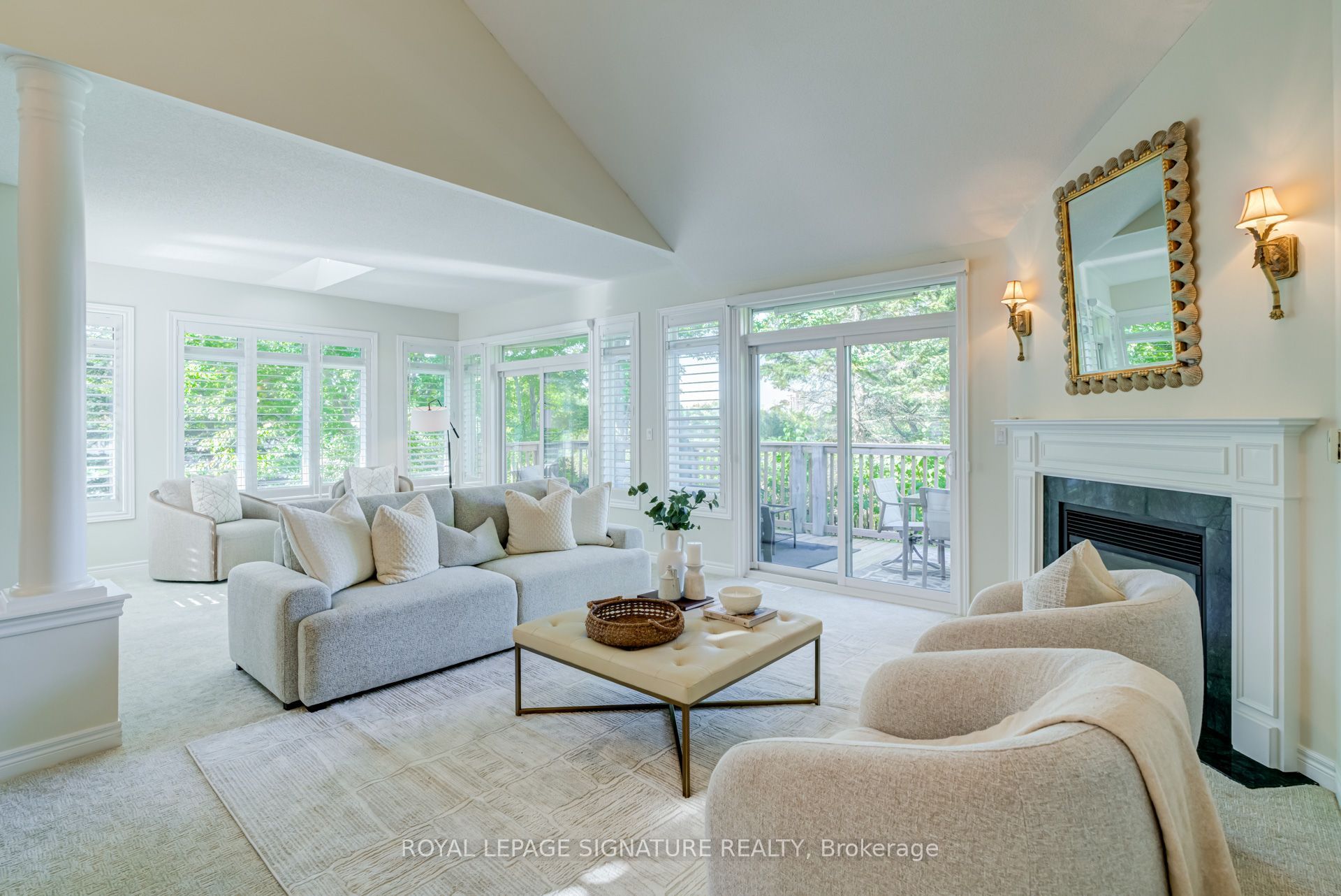 8 Lakeside Vista Way 285