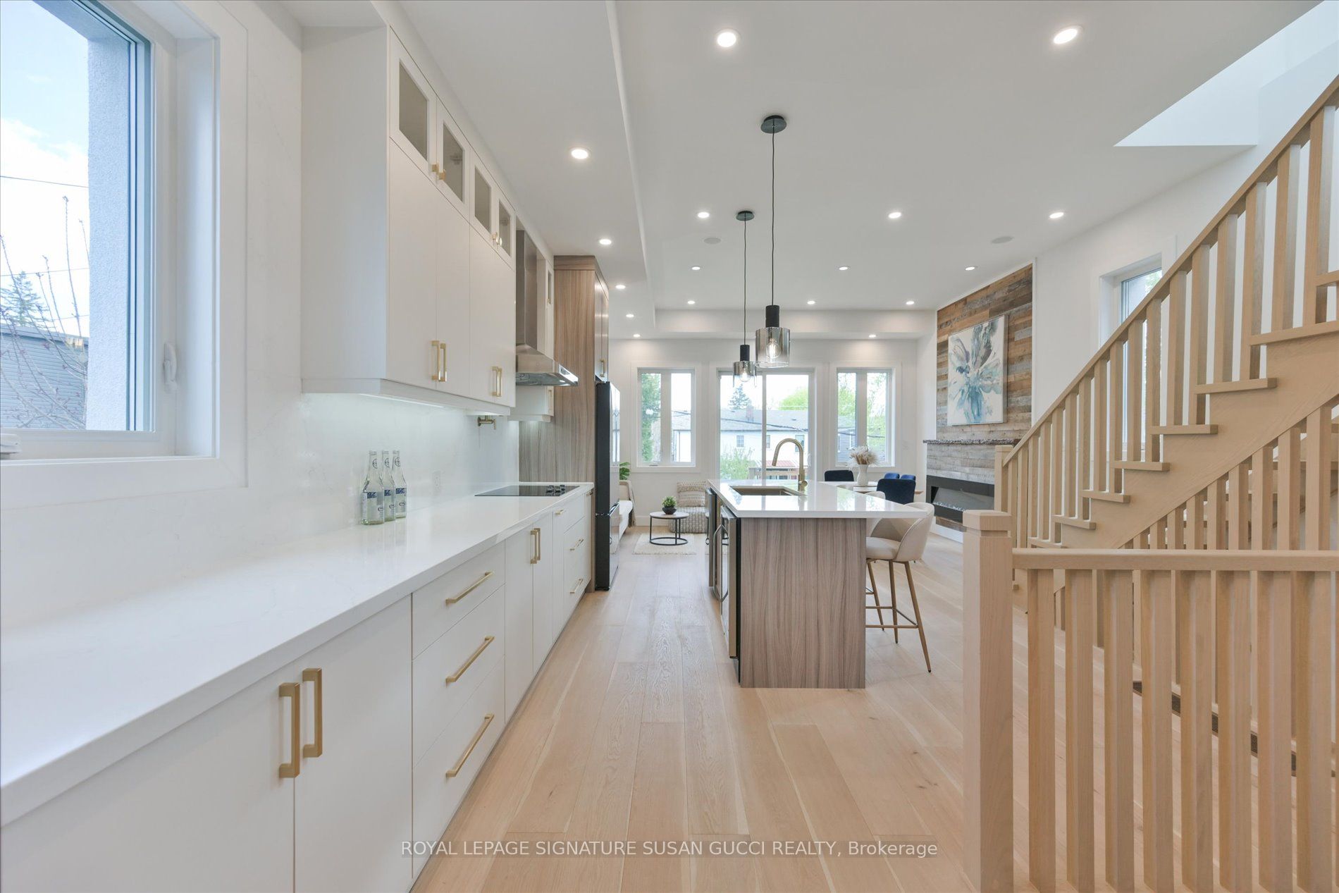 223 Queensdale Avenue