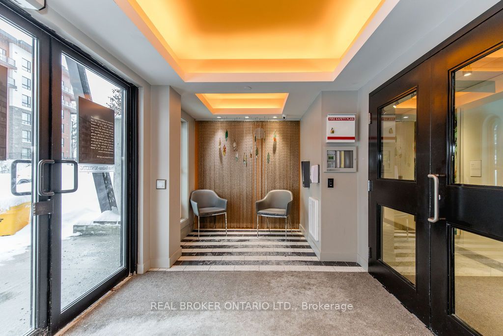 Photo of 304 ESSA Road #609, Barrie, ON L9J 0H4 (MLS # S12675414)