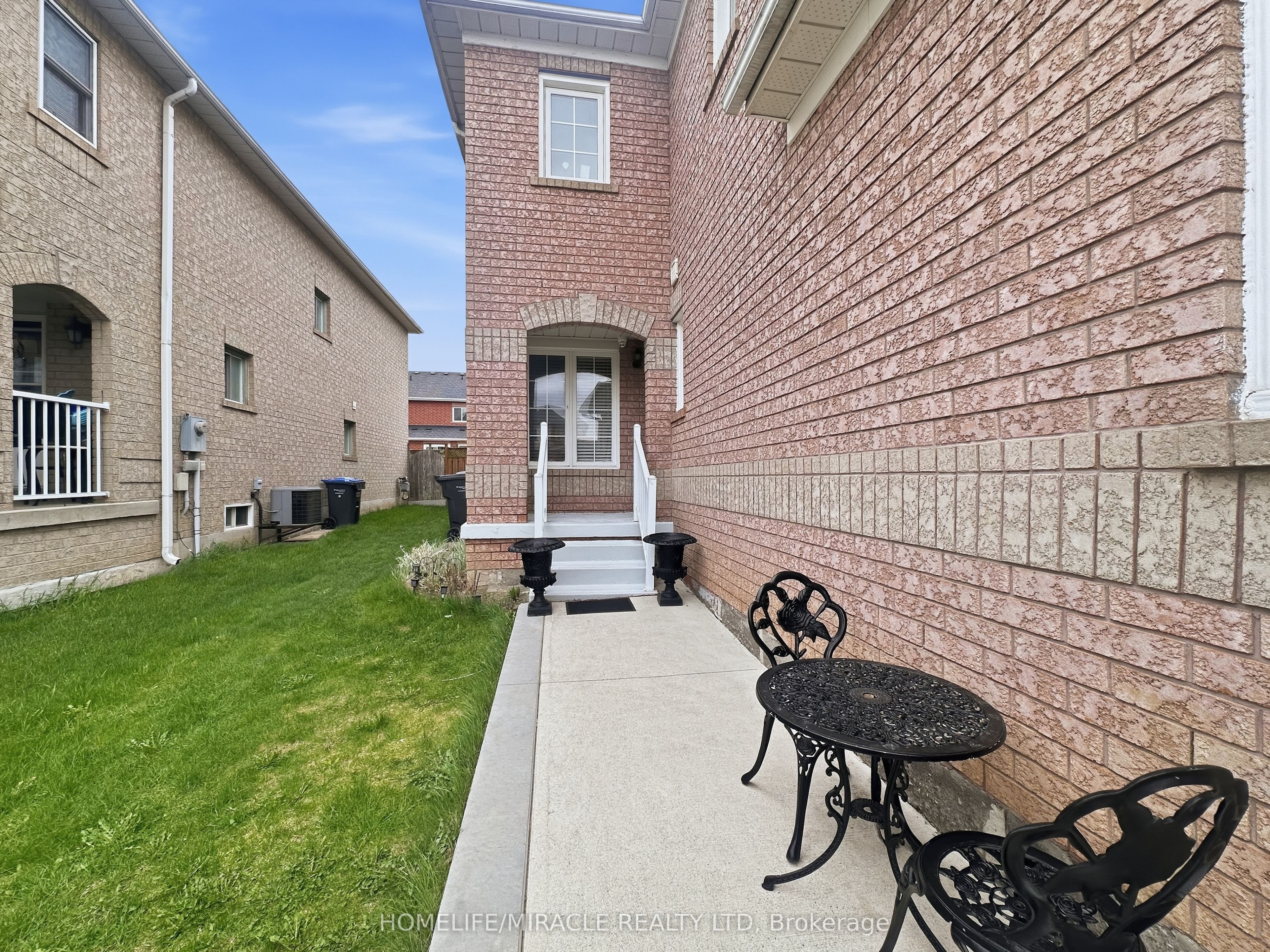 37 Prairie Rose Circle