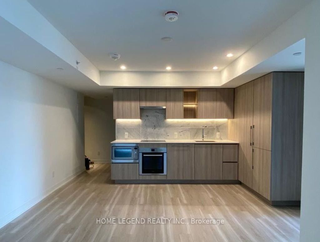 Photo of 17 Bathurst Street #710, Toronto, ON M5V 0N1 (MLS # C12847344)
