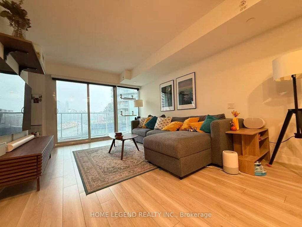 Photo of 17 Bathurst Street #710, Toronto, ON M5V 0N1 (MLS # C12847344)