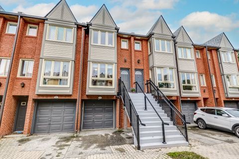 Photo of 895 Maple Avenue #418, Burlington, ON L7S 2H7 (MLS # W12452721)